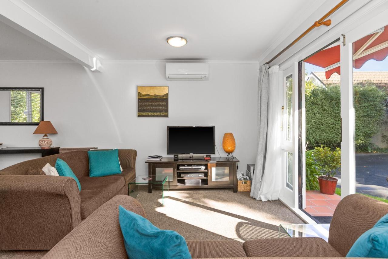The Village Apartment, Just Steps To The Village Shops, Bars And Restaurants Хейвлок Норт Екстериор снимка